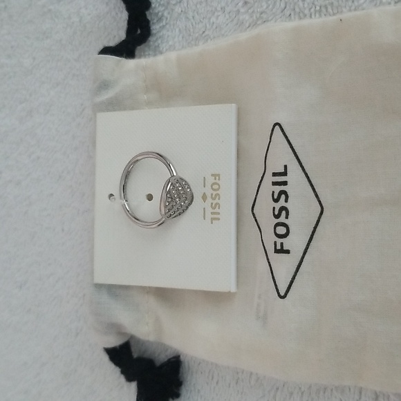 New Fossil Pave Chevron Ring - Picture 7 of 7